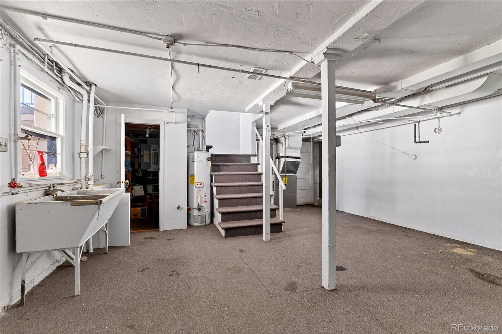 6795 West 31st Avenue Wheat Ridge, CO 80214 - Photo 13 of 35 a view of a walk in closet