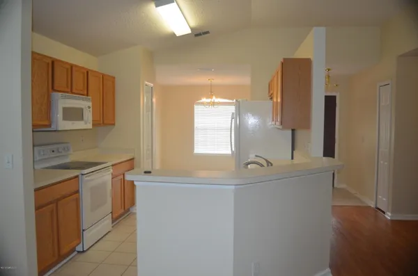 $1,975 | 545 Prosperity Lake Drive, St. Augustine, FL 32092