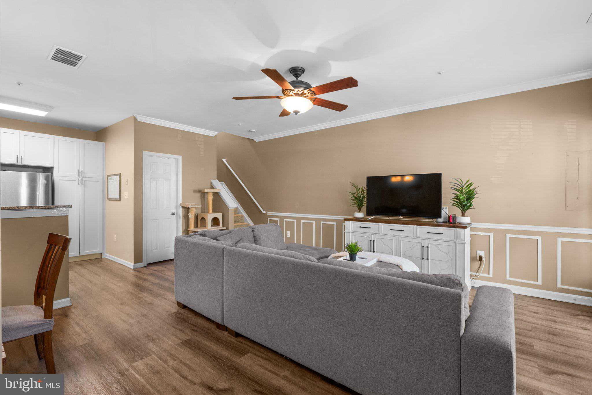 8727 Spring Brook Way Odenton, MD 21113 - Photo 8 of 39 Gallery Image 8