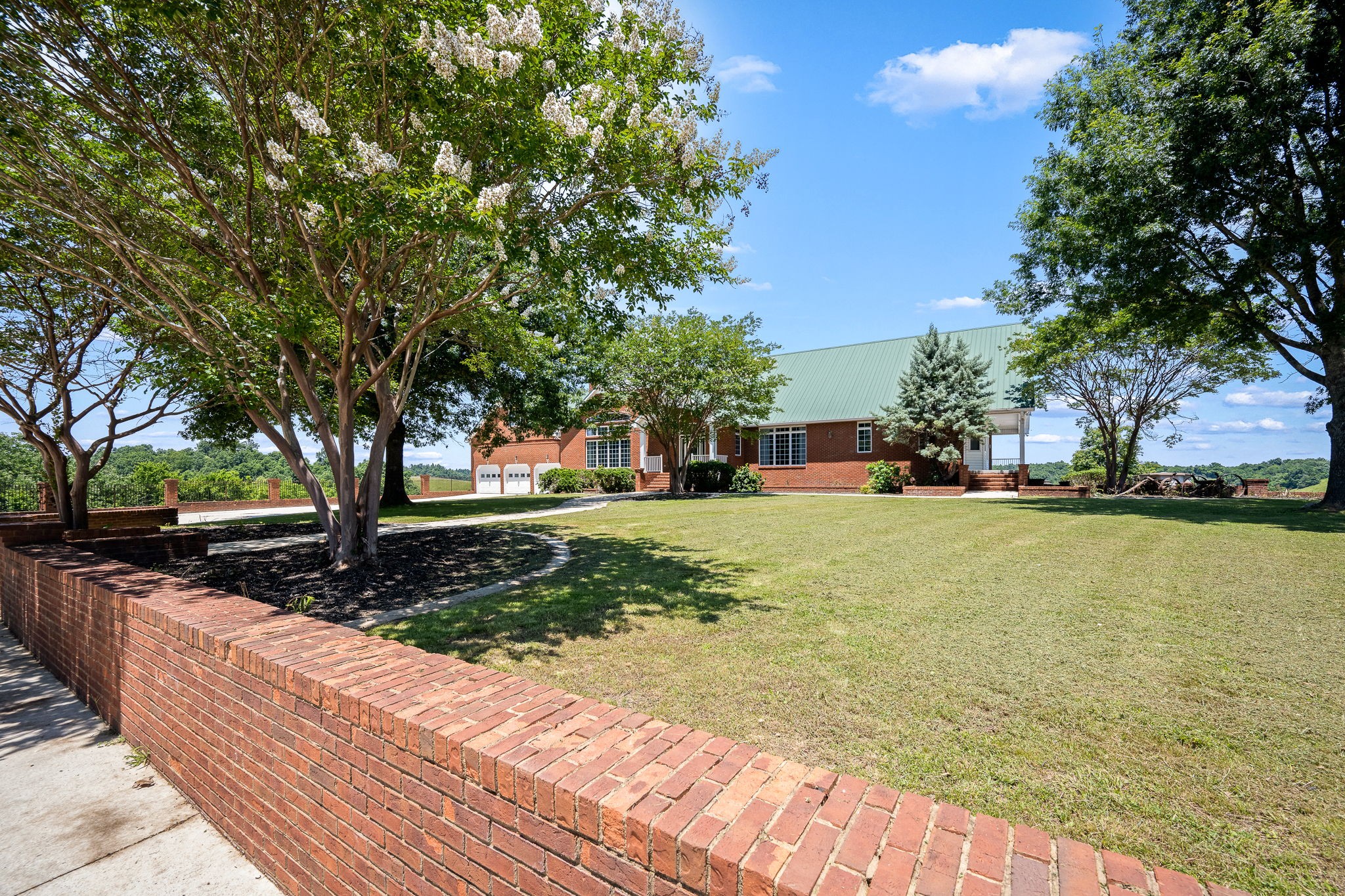 499 Mt Herman Road Shelbyville, TN 37160 - Photo 7 of 100
