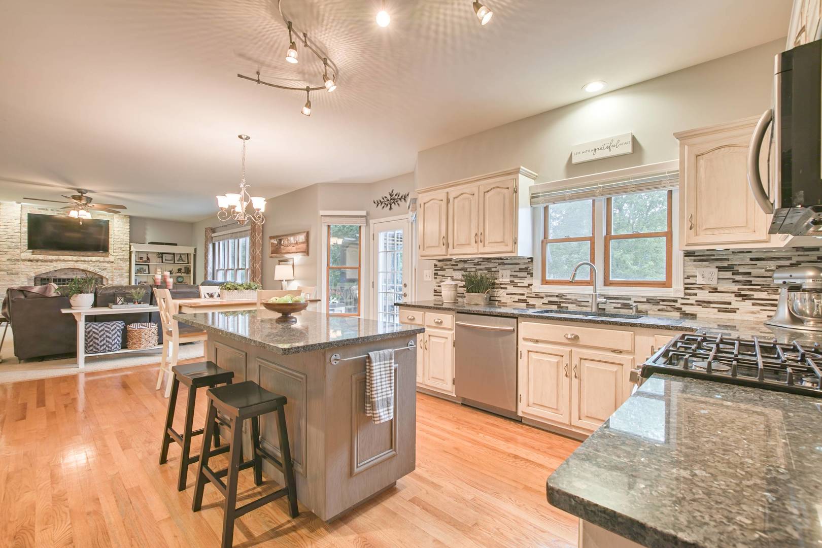 574 Lewis Road Geneva, IL 60134 - Photo 9 of 25