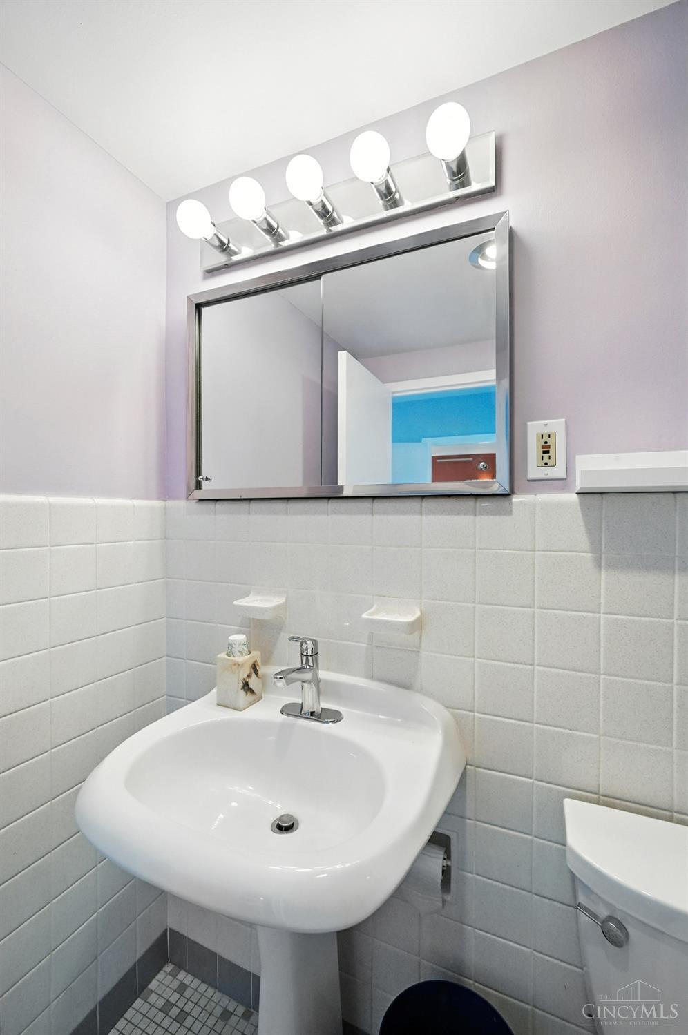 2324 Madison Road, Unit 1709 Cincinnati, OH 45208 - Photo 57 of 93 Gallery Image 57