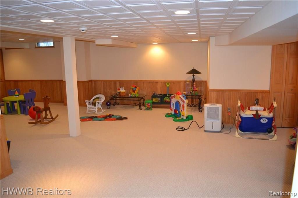 1097 Maple Leaf Drive Rochester Hills, MI 48309 - Photo 33 of 38