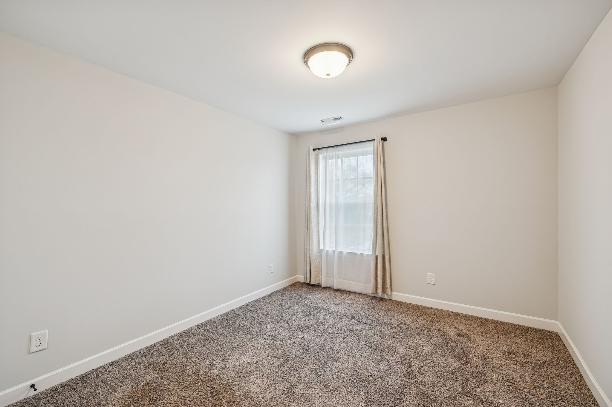2912 Butterfly Bend Murfreesboro, TN 37129 - Photo 19 of 48 an empty room with windows