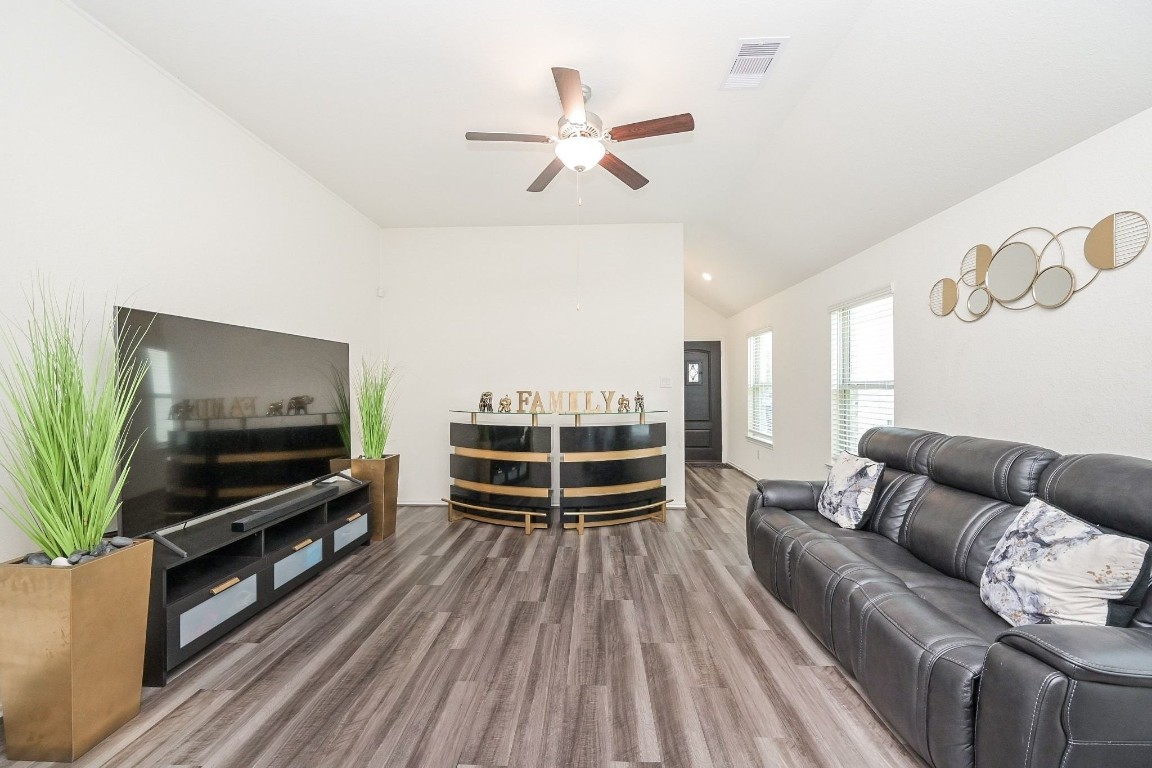 25702 Royal Catchfly Road Katy, TX 77493 - Photo 4 of 26