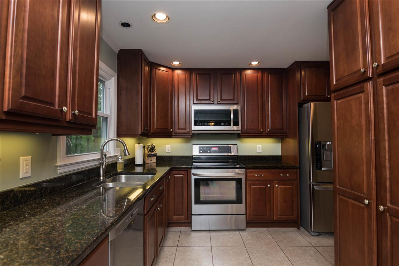 9609 Rock Creek Road Raleigh, NC 27613 - Photo 7 of 25 Kitchen