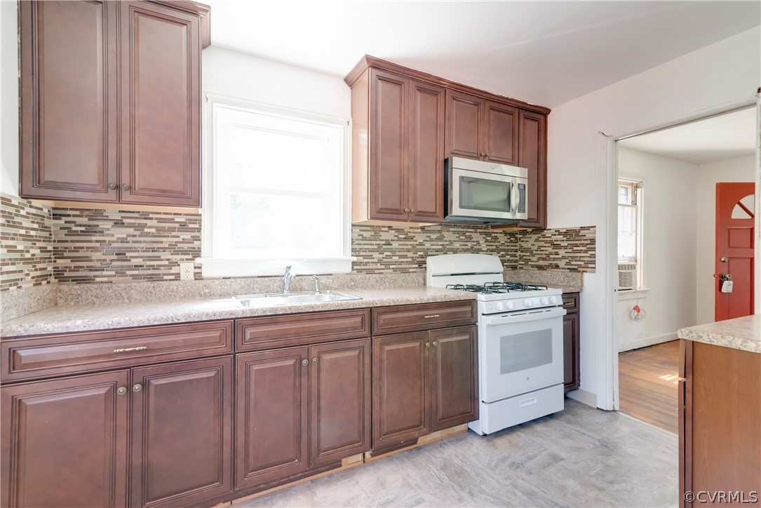 1704 Lyndover Road Richmond, VA 23222 - Photo 9 of 25