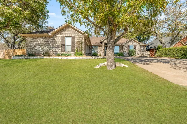 $380,000 | 9617 Ravenswood Road, Granbury, TX 76049