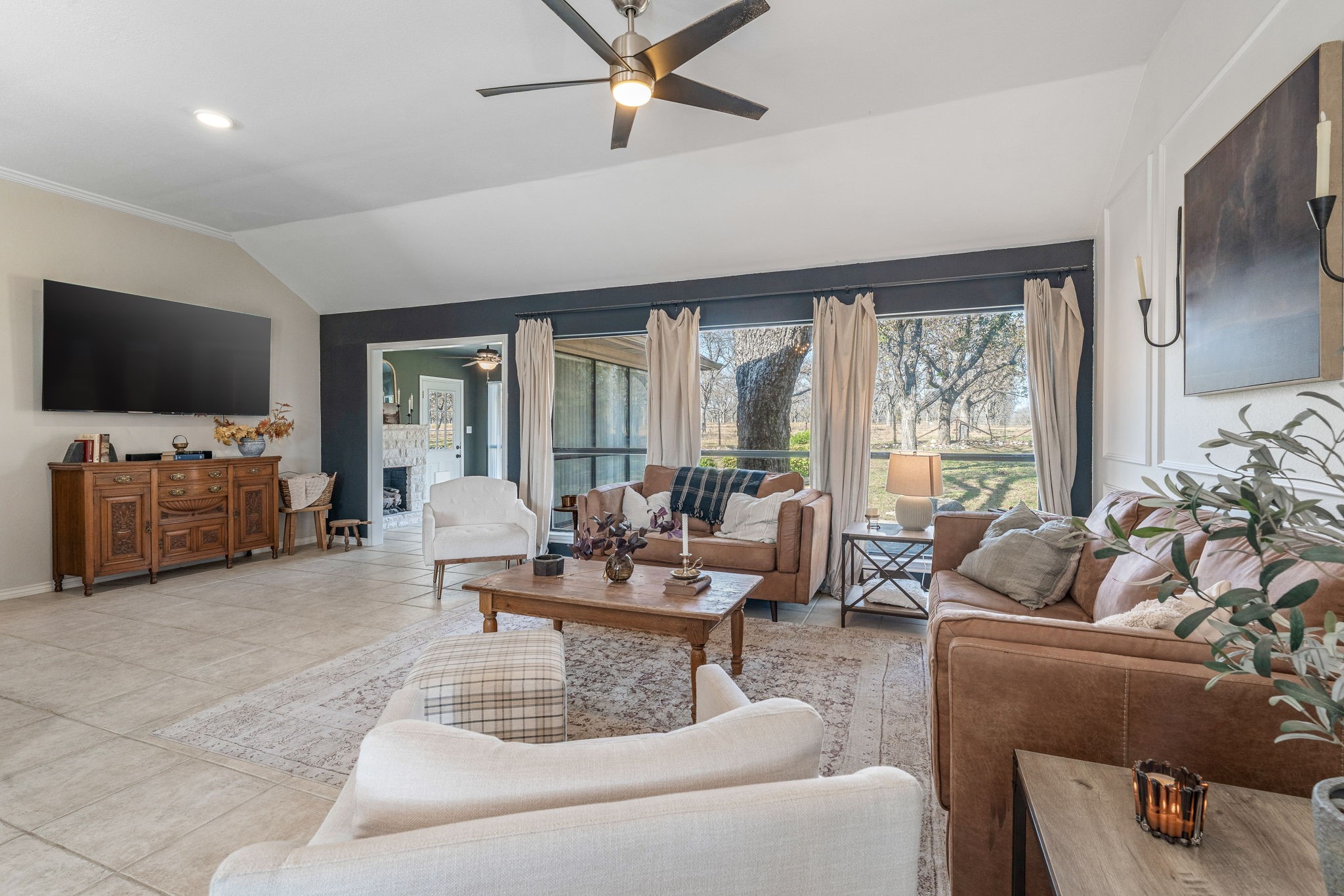 9617 Ravenswood Road Granbury, TX 76049 - Photo 7 of 50