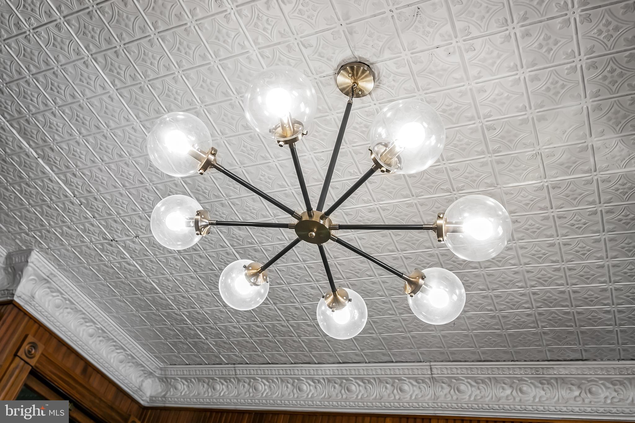 2243 Eutaw Place Baltimore, MD 21217 - Photo 31 of 54 a close view of light fixtures