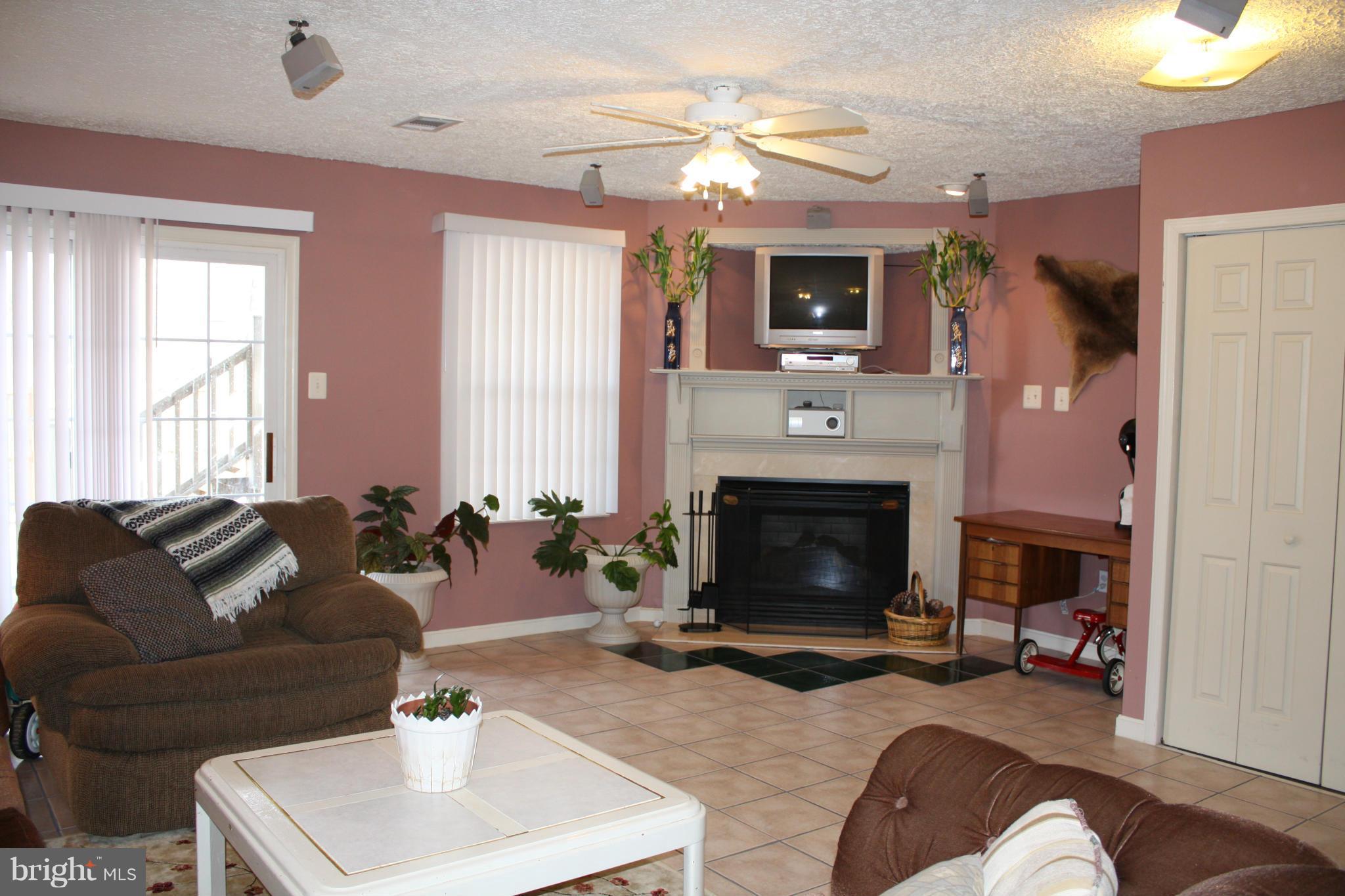 2461 Beaver Crossing Road Edgewood, MD 21040 - Photo 22 of 23 Family Room