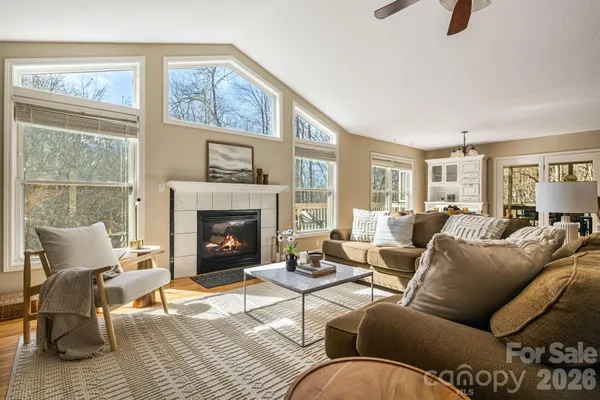$535,000 | 269 Woodstock Drive, Burnsville, NC 28714