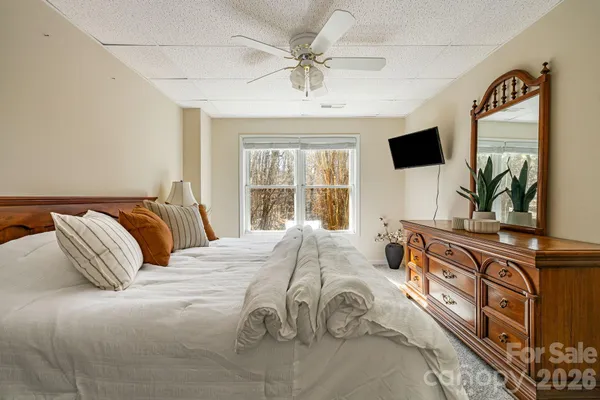 $535,000 | 269 Woodstock Drive, Burnsville, NC 28714