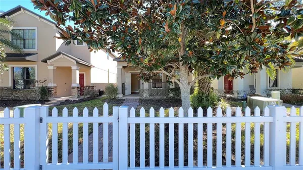 $2,900 | 13040 Overstreet Road, Windermere, FL 34786