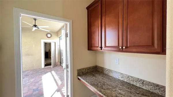 $2,900 | 13040 Overstreet Road, Windermere, FL 34786
