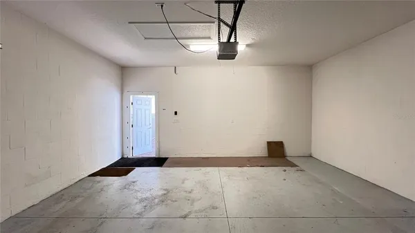 $2,900 | 13040 Overstreet Road, Windermere, FL 34786