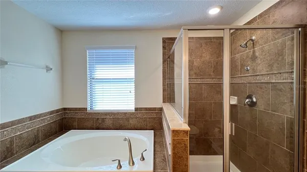 $2,900 | 13040 Overstreet Road, Windermere, FL 34786