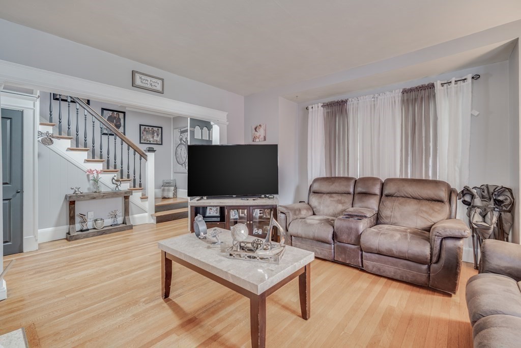 63 Eleanor Road Springfield, MA 01108 - Photo 23 of 32