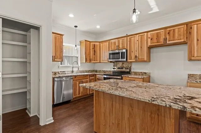 $299,900 | 1339 Hwy 67, Mount Vernon, TX 75457