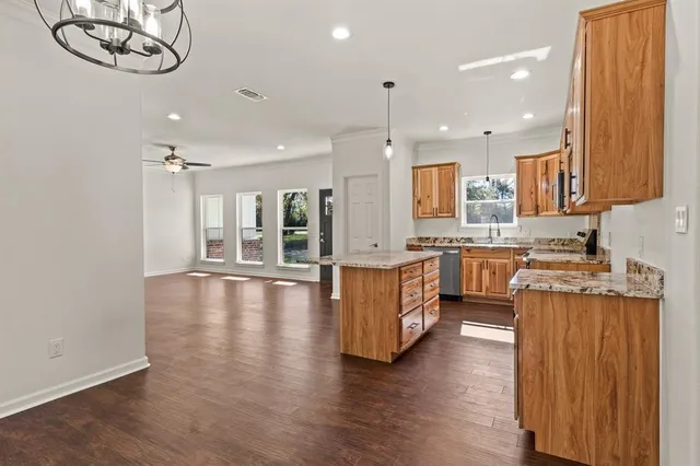 $299,900 | 1339 Hwy 67, Mount Vernon, TX 75457