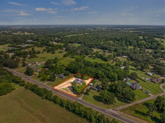 $299,900 | 1339 Hwy 67, Mount Vernon, TX 75457