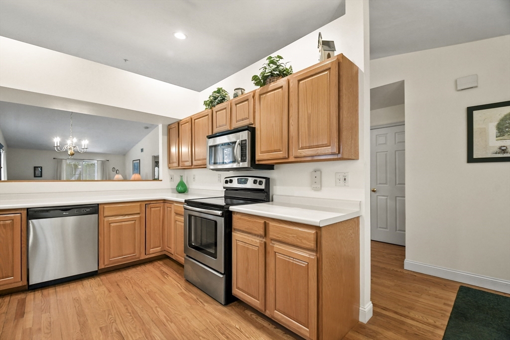 69 Clipper Way, Unit 69 Newburyport, MA 01950 - Photo 8 of 32