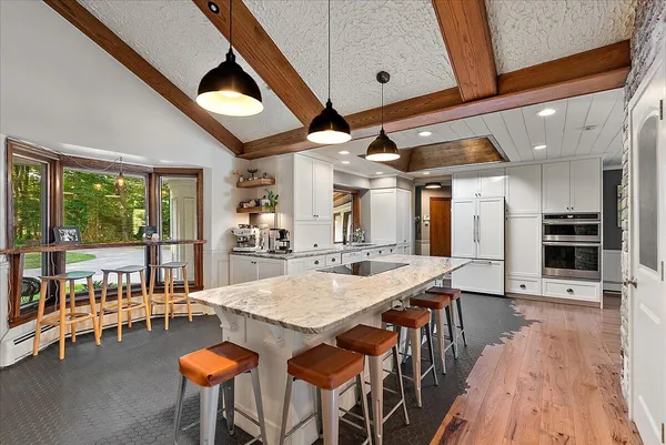 $1,200,000 | 955 Kenwood Drive, Holland, MI 49423