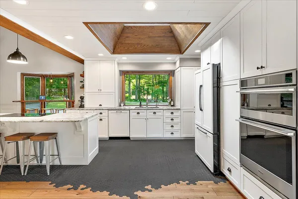 $1,200,000 | 955 Kenwood Drive, Holland, MI 49423