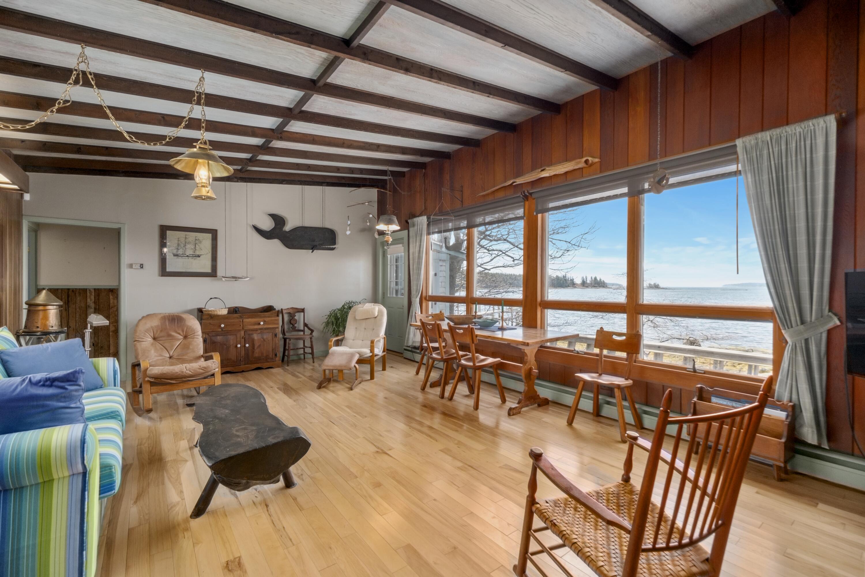 47 Teel Cove Road St. George, ME 04860 - Photo 15 of 44 Living room