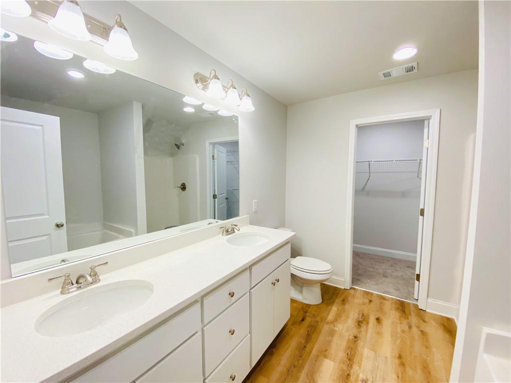 1095 North Village Drive Decatur, GA 30032 - Photo 13 of 19