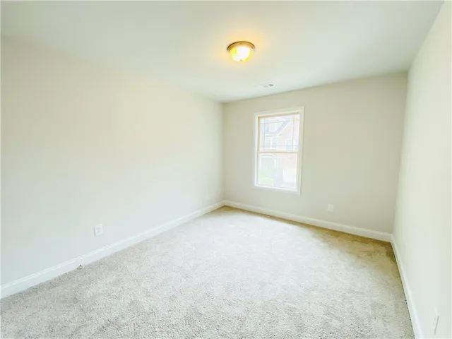 $1,950 | 1095 North Village Drive, Decatur, GA 30032