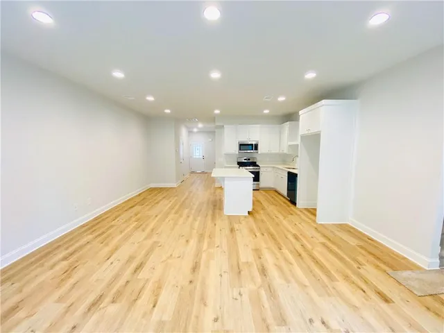 $1,950 | 1095 North Village Drive, Decatur, GA 30032