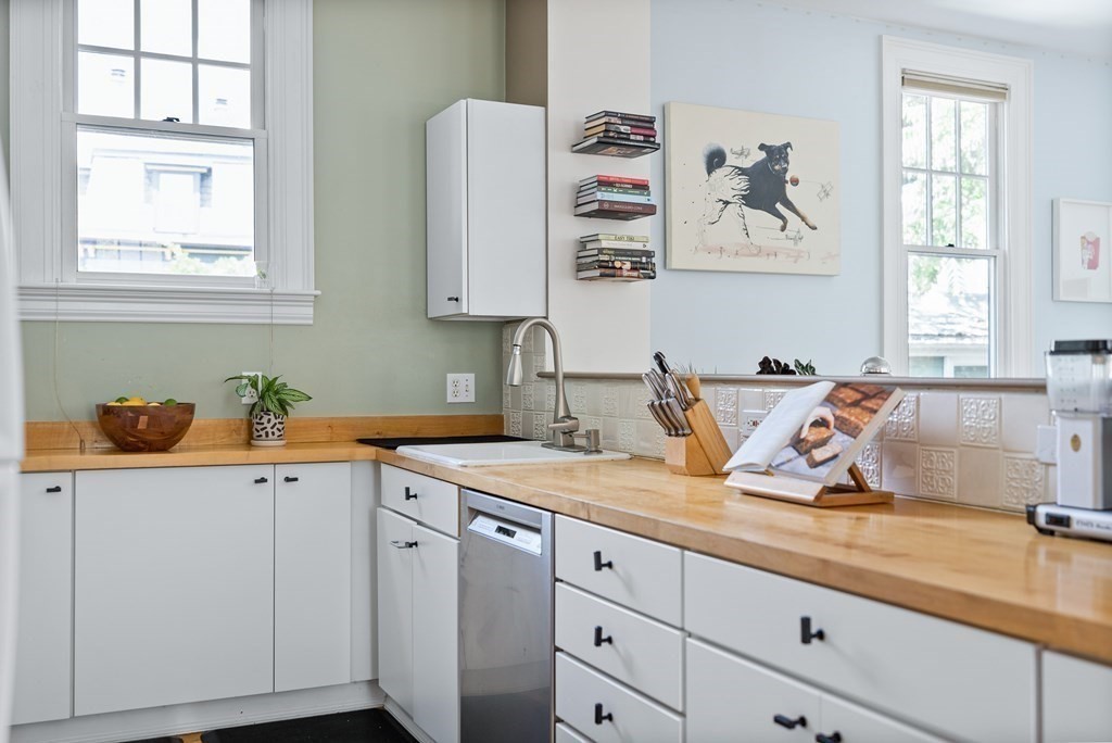 159 Cherry Street, Unit 159 Cambridge, MA 02139 - Photo 19 of 37