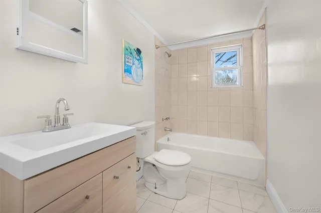 $217,500 | 64 Artist Lake Drive, Middle Island, NY 11953