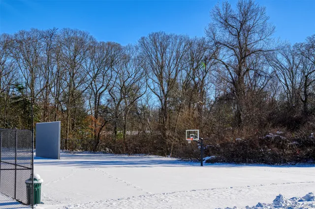 $217,500 | 64 Artist Lake Drive, Middle Island, NY 11953