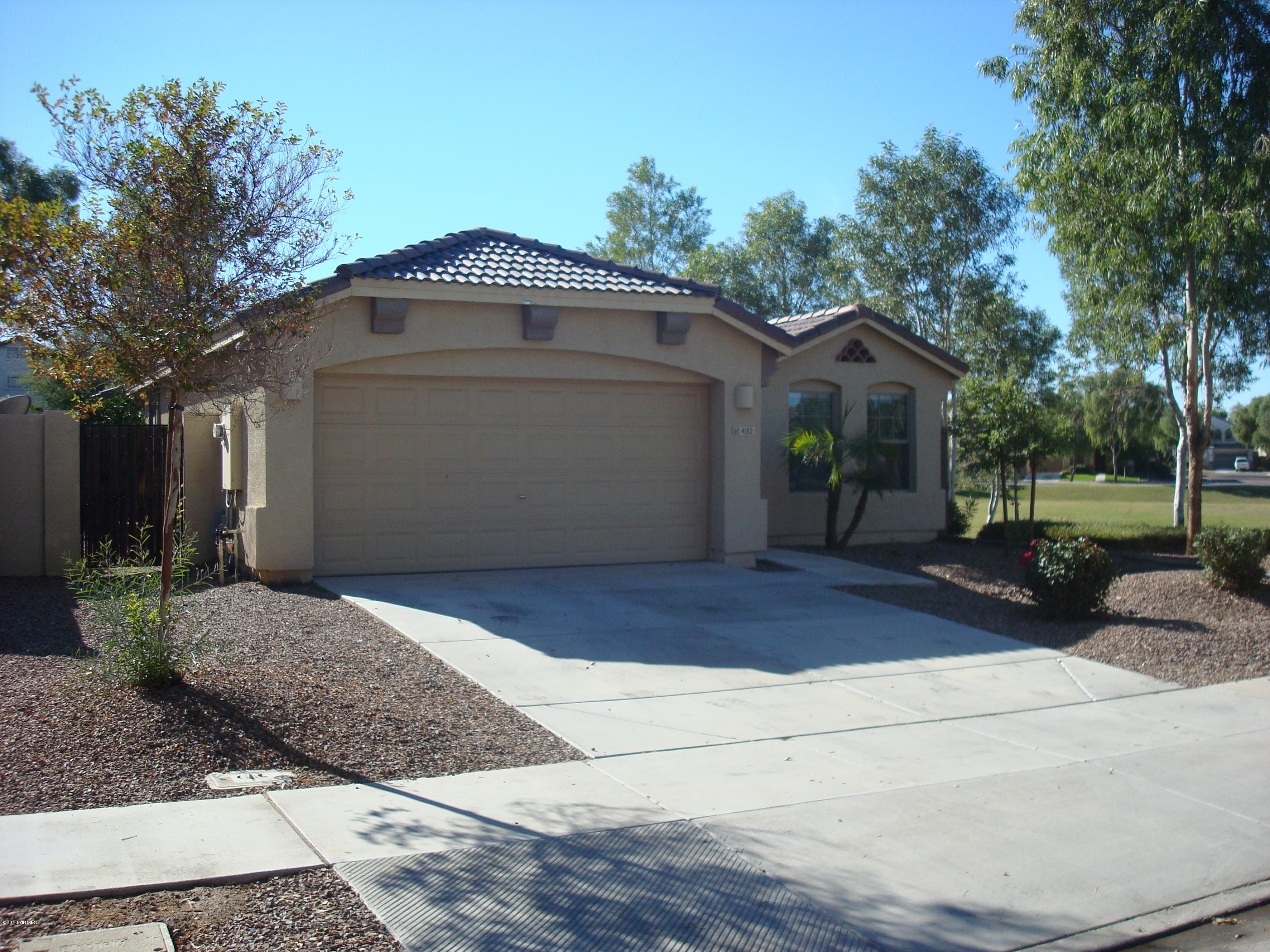 4182 South Sawmill Road Gilbert, AZ 85297 - Photo 1 of 18 FRONT OF HOME