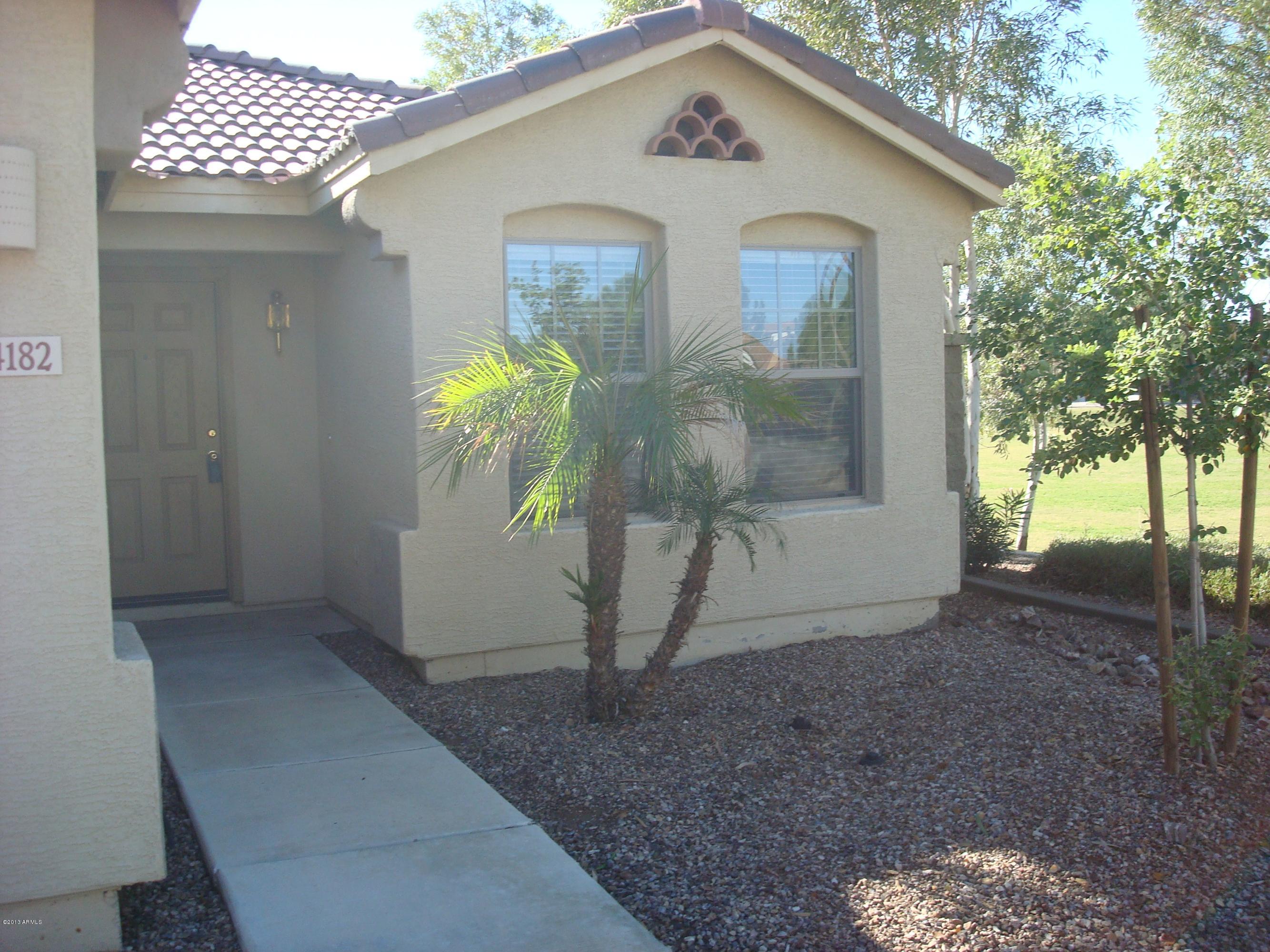 4182 South Sawmill Road Gilbert, AZ 85297 - Photo 2 of 18 front entry and yard