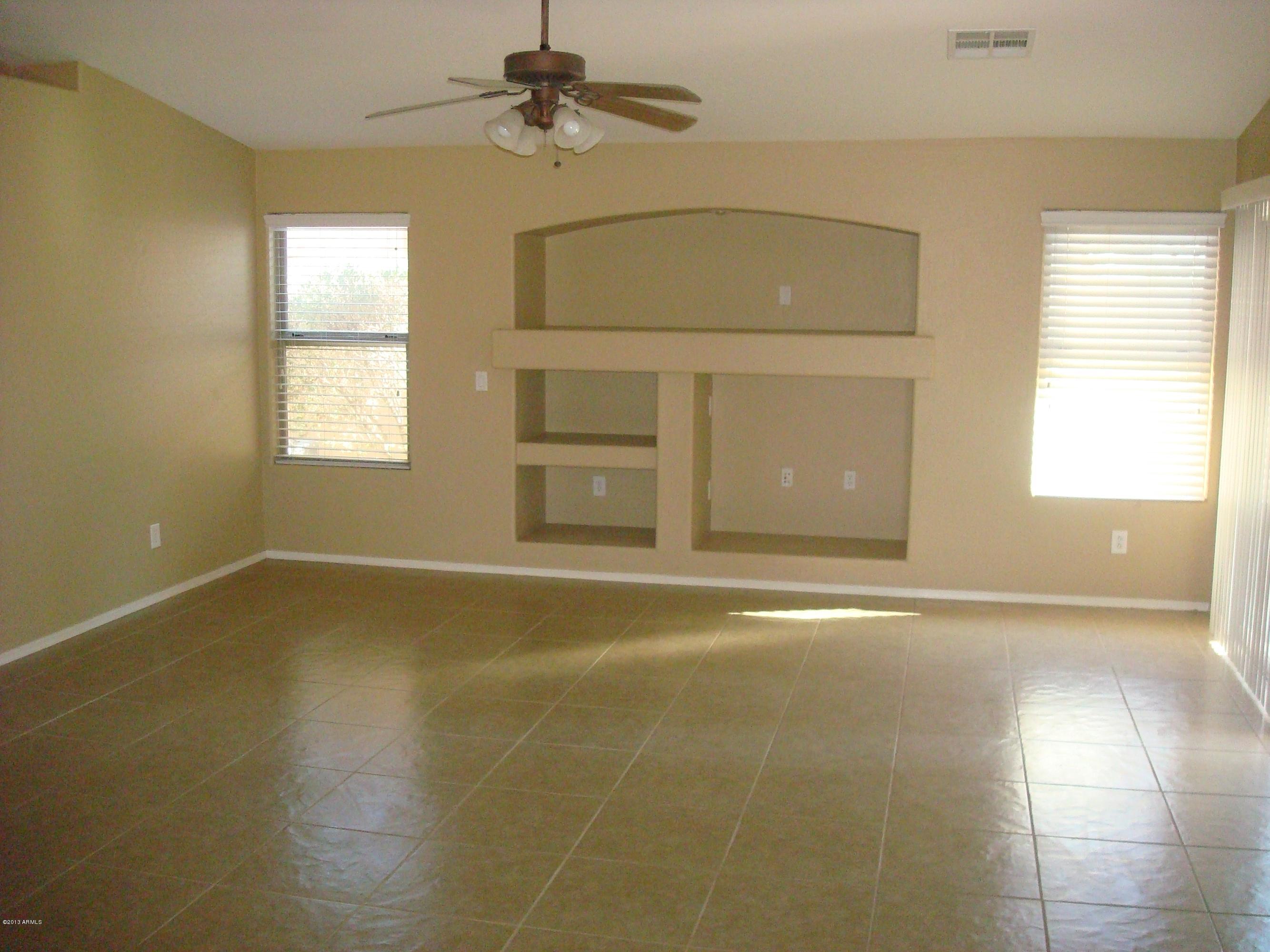 4182 South Sawmill Road Gilbert, AZ 85297 - Photo 7 of 18 living area