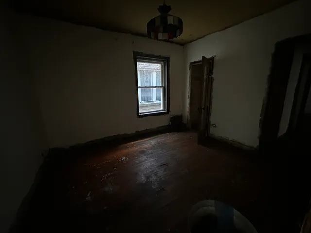 $125,000 | 8039 South Ingleside Avenue, Chicago, IL 60619