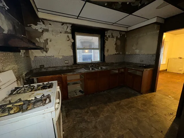 $125,000 | 8039 South Ingleside Avenue, Chicago, IL 60619