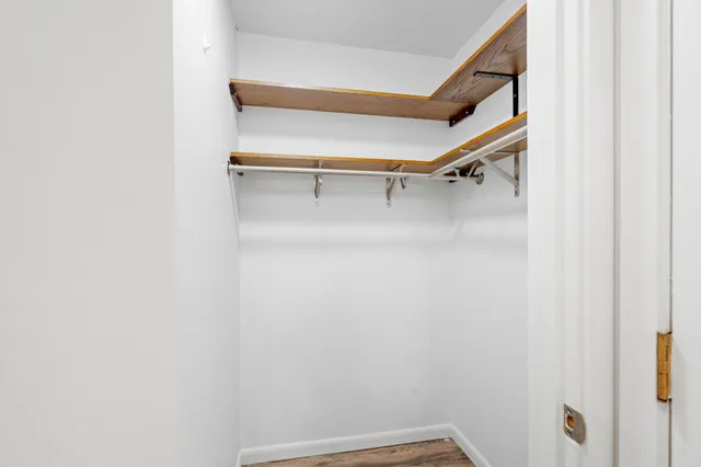 $250,000 | 205 Barry Avenue South, Unit 114, Wayzata, MN 55391