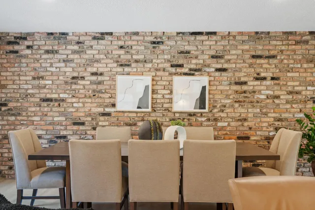 $250,000 | 205 Barry Avenue South, Unit 114, Wayzata, MN 55391