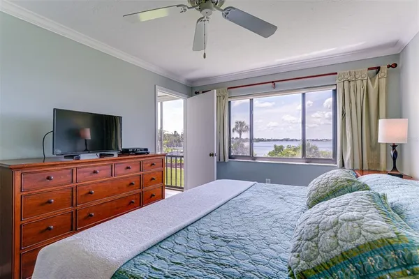 $2,395 | 1608 Stickney Point Road, Unit 1608204, Sarasota, FL 34231