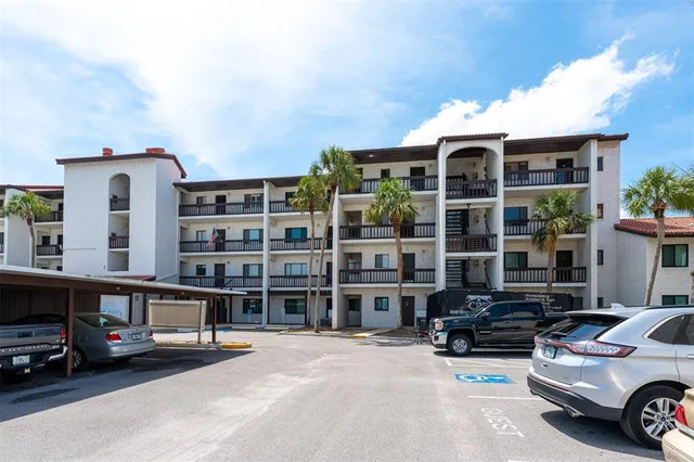 $2,395 | 1608 Stickney Point Road, Unit 1608204, Sarasota, FL 34231