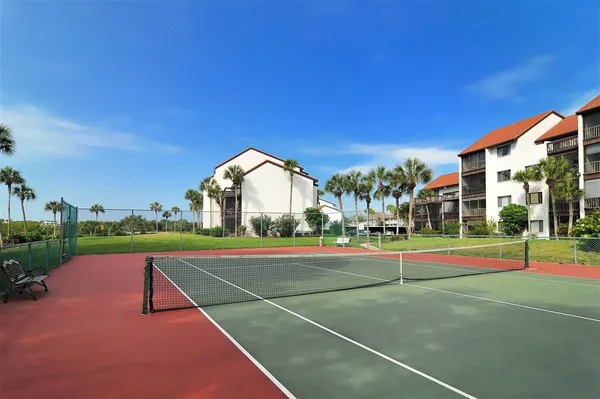 $2,395 | 1608 Stickney Point Road, Unit 1608204, Sarasota, FL 34231