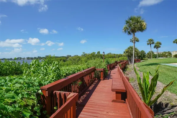 $2,395 | 1608 Stickney Point Road, Unit 1608204, Sarasota, FL 34231