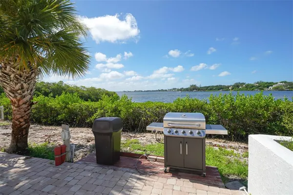 $2,395 | 1608 Stickney Point Road, Unit 1608204, Sarasota, FL 34231