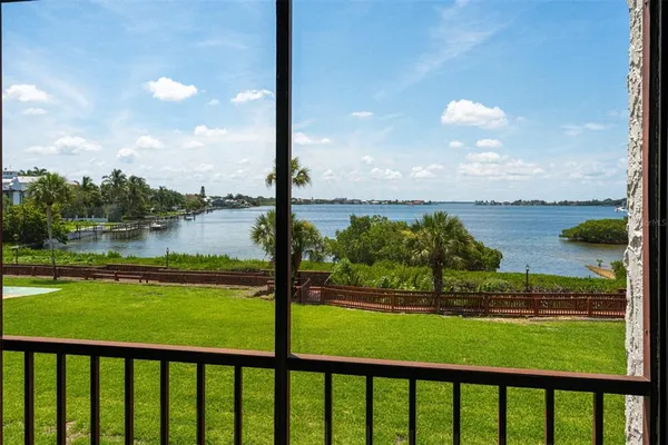 $2,395 | 1608 Stickney Point Road, Unit 1608204, Sarasota, FL 34231