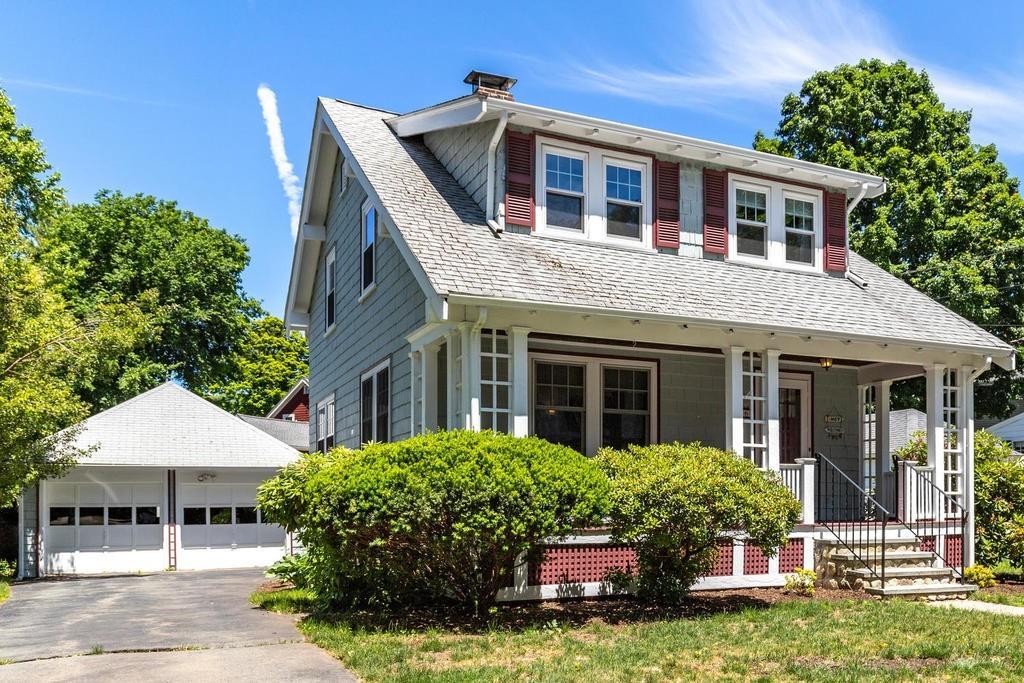 76 Linden Road Melrose, MA 02176 - Photo 1 of 29 Gallery Image 1