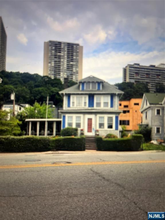 1332 River Road Edgewater, NJ 07020 - Photo 1 of 7